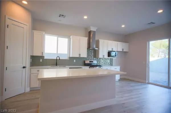 5534 Stormy Night Court, Las Vegas, NV 89120