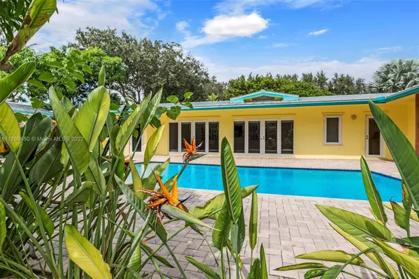 8600 SW 107th St, Miami, FL 33156