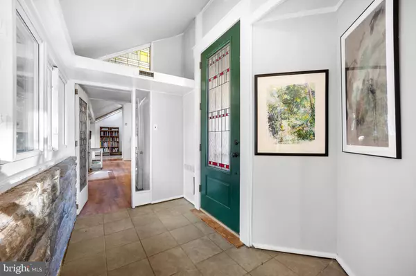 896 ASHTON RD, Bensalem, PA 19020