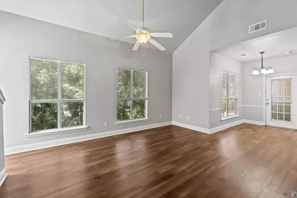 5151 ETTA ST #3-E, Baton Rouge, LA 70820