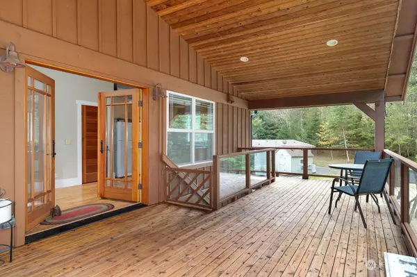 4591 N Lyon RD, Oak Harbor, WA 98277