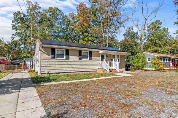 527 Wildwood Ave, Collings Lakes, NJ 08094