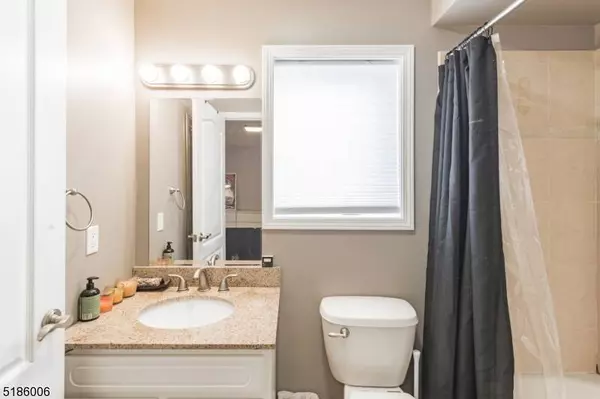 320 62Nd St #306, West New York Town, NJ 07093