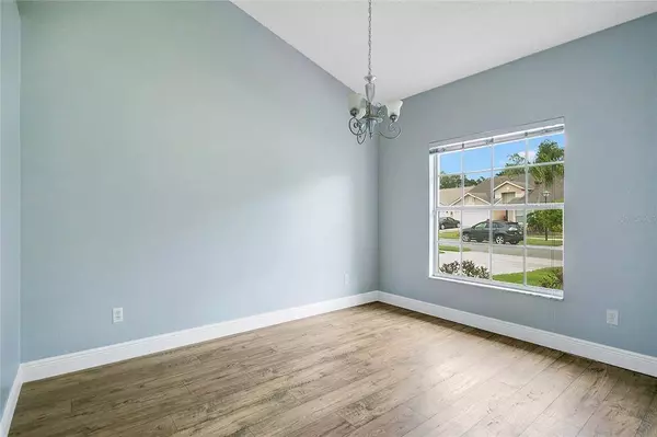 602 HERONS NEST CT, Orlando, FL 32825