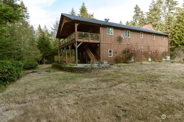 4591 N Lyon RD, Oak Harbor, WA 98277