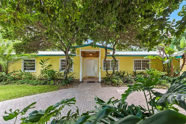 8600 SW 107th St, Miami, FL 33156