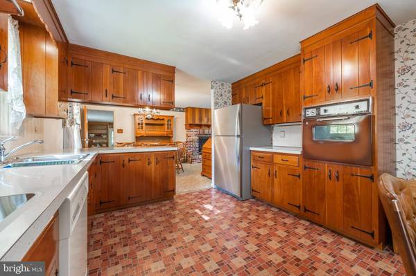 830 STORE RD, Harleysville, PA 19438