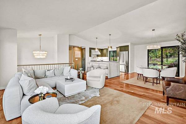 743 E Hearthstone Dr, Boise, ID 83702