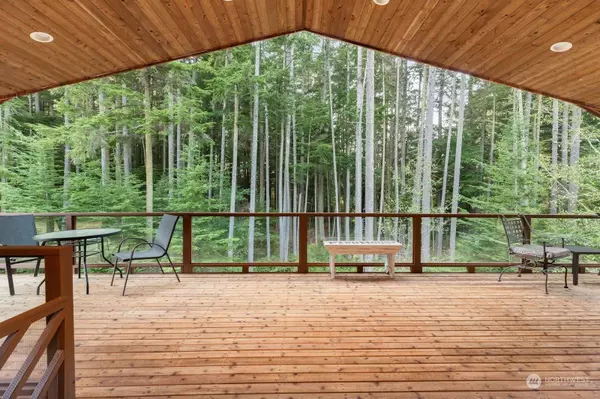 4591 N Lyon RD, Oak Harbor, WA 98277