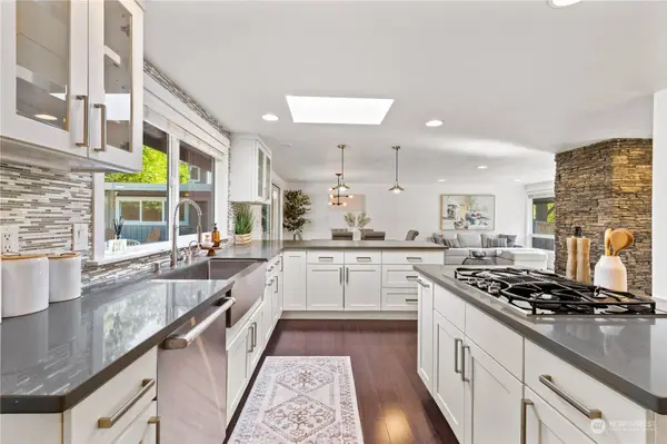 12304 NE 65th ST, Kirkland, WA 98033