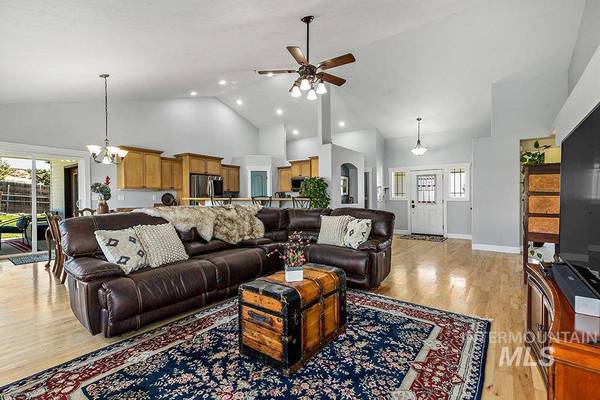 2576 Sand Hollow Rd, Caldwell, ID 83607