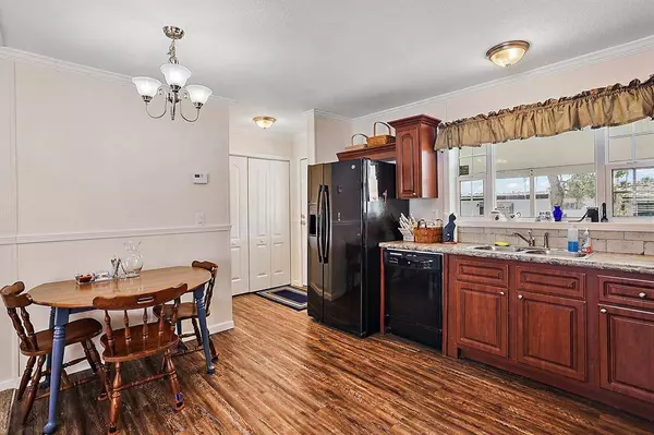 32 COCOS PLUMOSA DR, Eustis, FL 32726