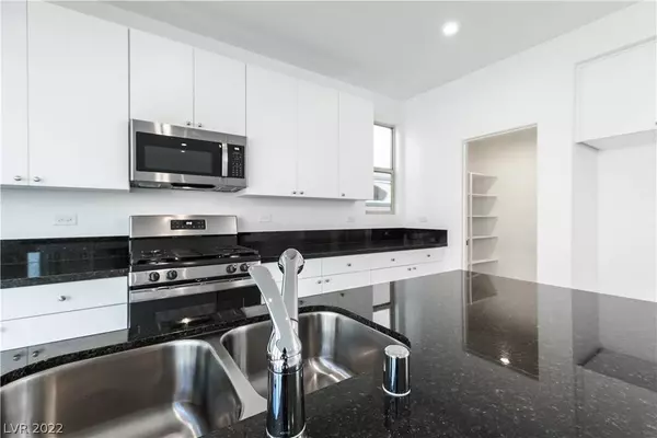 4152 W Le Baron Avenue, Las Vegas, NV 89141