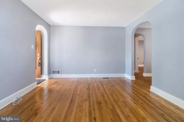 214 HOMEWOOD RD, Linthicum Heights, MD 21090