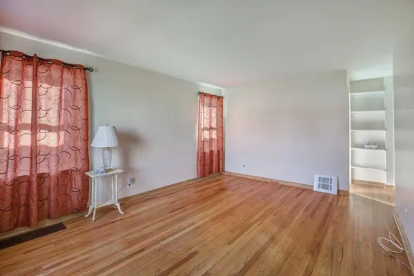 1624 171st Place, Hammond, IN 46324