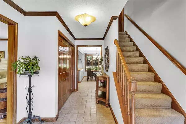 1222 Country Oak Dr, Wexford, PA 15090