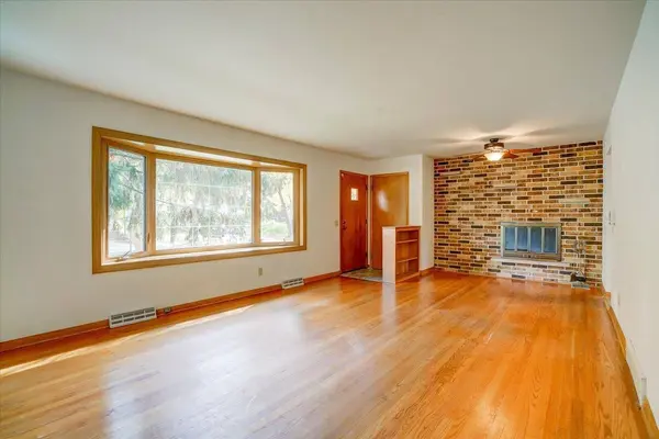 506 Acewood Blvd, Madison, WI 53714