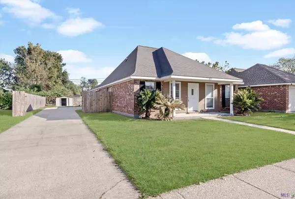 1055 ELVIN DR, Baton Rouge, LA 70810