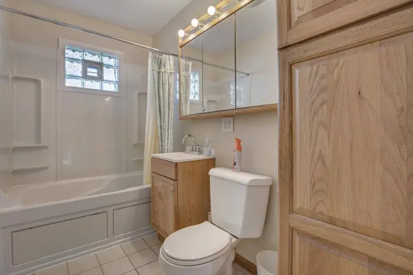 1624 171st Place, Hammond, IN 46324