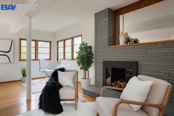 869 E 28Th St, Oakland, CA 94610