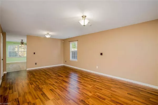 147 Forest Glade RD, Winston Salem, NC 27107