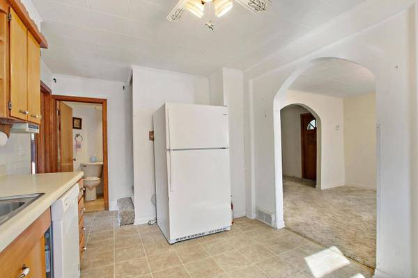 1215 Main Street RD, Spring Grove, IL 60081