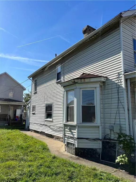 115 4th Ave, Braddock, PA 15104