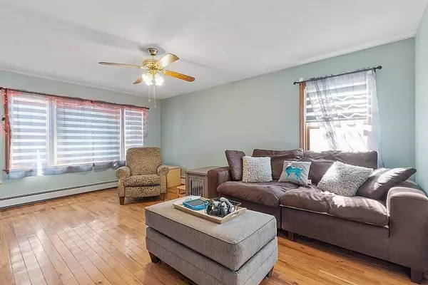 65 Inman St #B, Lawrence, MA 01843