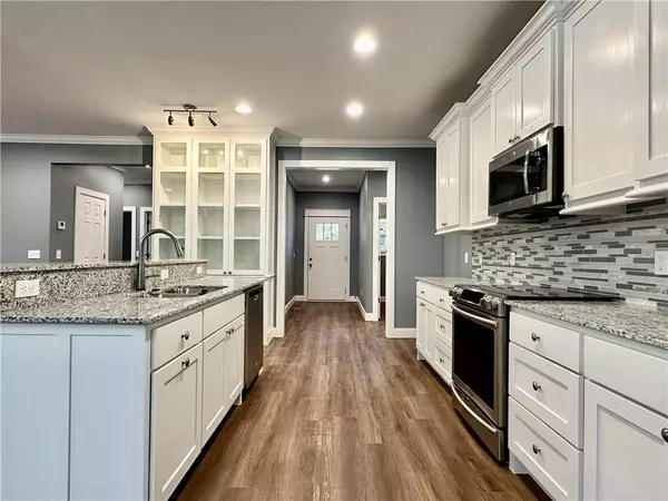 11 Pennine Lane, Bella Vista, AR 72714