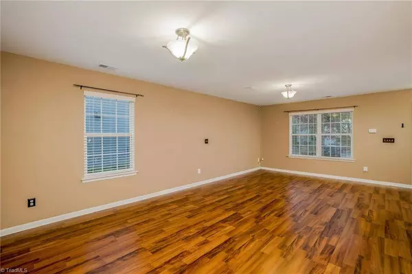 147 Forest Glade RD, Winston Salem, NC 27107