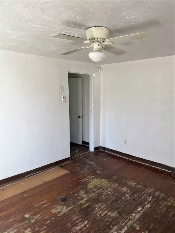 115 4th Ave, Braddock, PA 15104