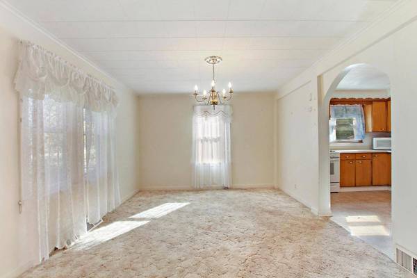 1215 Main Street RD, Spring Grove, IL 60081