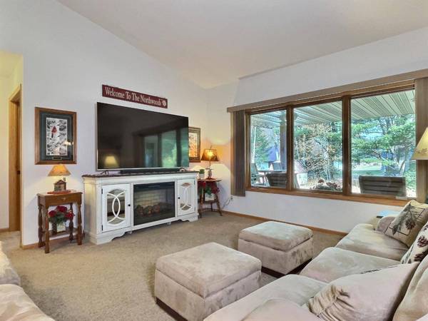 99 AQUILA CT S #1, Eagle River, WI 54521