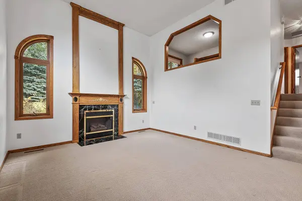 2315 Nebraska AVE E, Maplewood, MN 55119