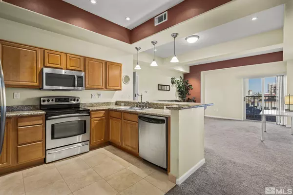 200 W 2nd Street #202