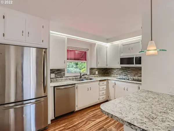 11671 SW ROYAL VILLA DR, Tigard, OR 97224