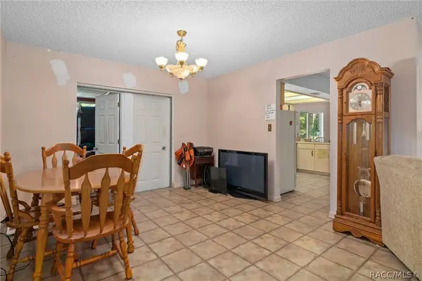 214 W Inverness BLVD, Inverness, FL 34452