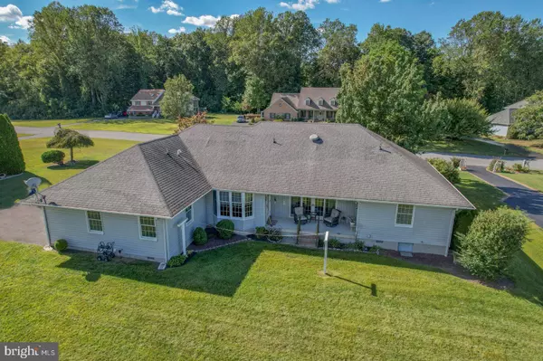 504 WATERSIDE DR, Felton, DE 19943