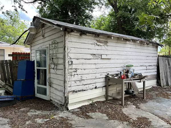 310 CAROLINA ST, San Antonio, TX 78210-1514