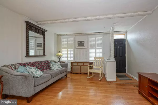 205 WILDER ST, Philadelphia, PA 19147