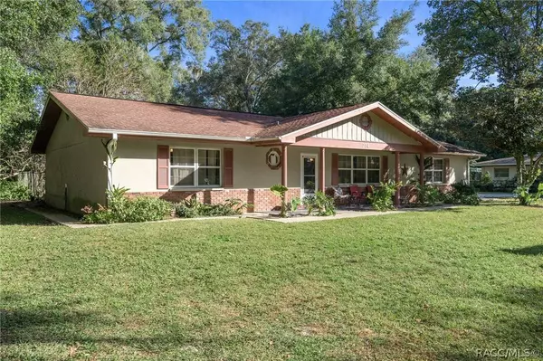 214 W Inverness BLVD, Inverness, FL 34452