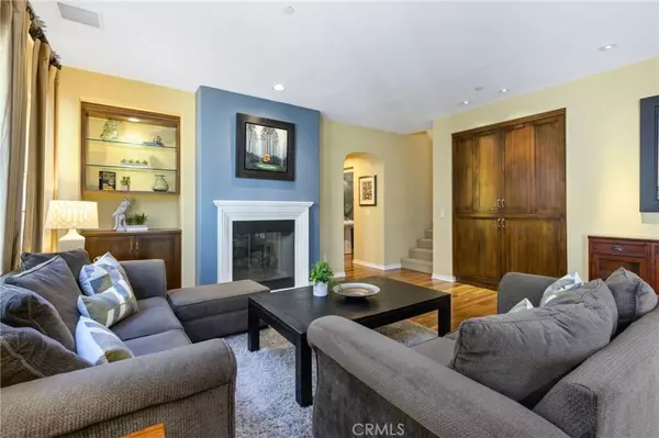 70 Townsend, Irvine, CA 92620