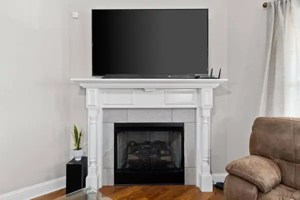 2037 Jackie Lorraine Dr, Clarksville, TN 37042