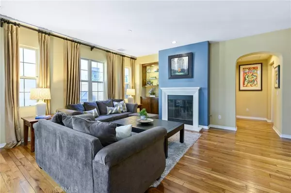 70 Townsend, Irvine, CA 92620