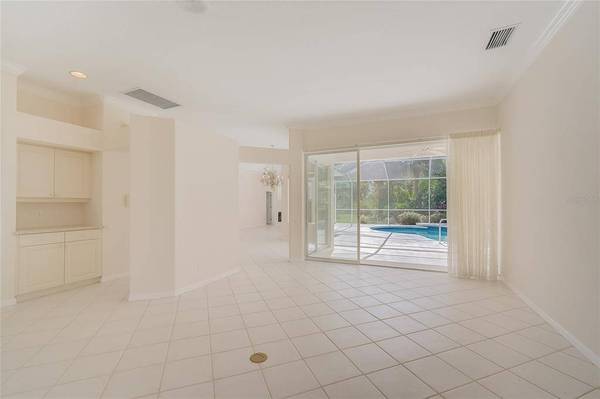2110 CALUSA LAKES BLVD, Nokomis, FL 34275