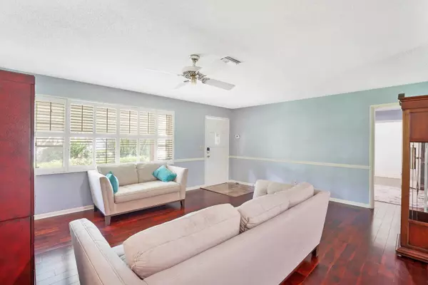 7312 Clarke RD, Lake Clarke Shores, FL 33406