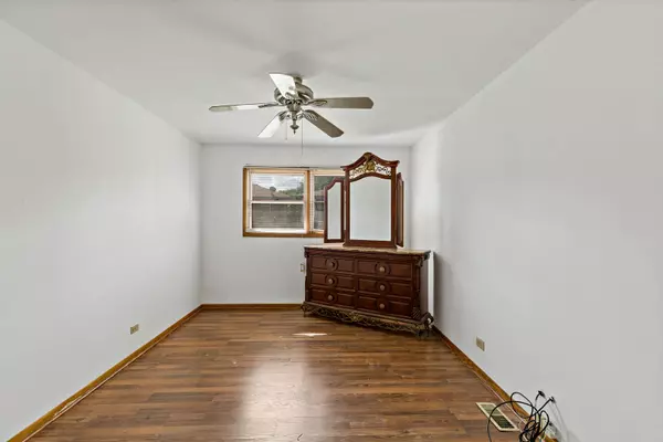 14552 Shepard DR, Dolton, IL 60419