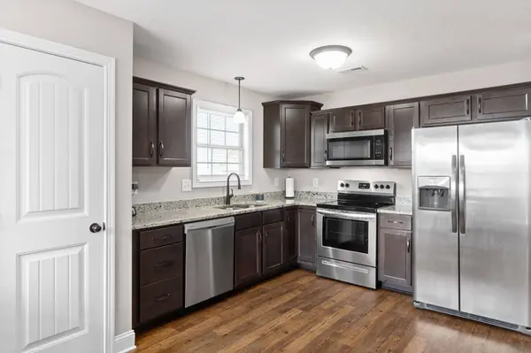 2037 Jackie Lorraine Dr, Clarksville, TN 37042