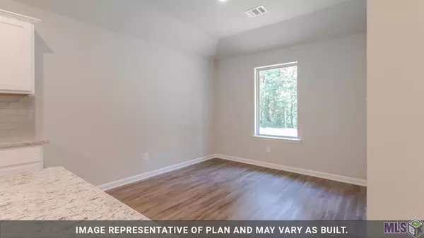 613 LAMBOT AVE, Zachary, LA 70791