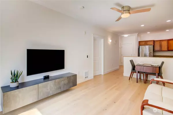 1015 Railroad AVE #507, Bellingham, WA 98225